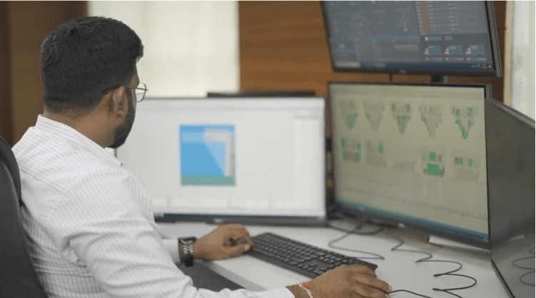 The Role of Technology in Simplifying Regulatory Compliance for Logistic Companies